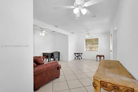 2415 Pierce Street Hollywood FL 33020