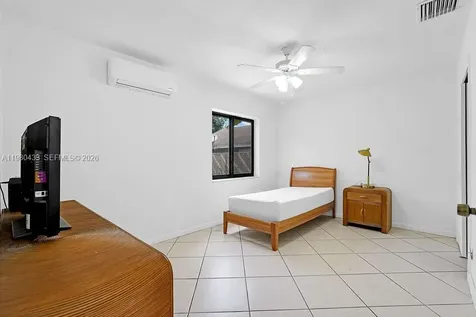2415 Pierce Street Hollywood FL 33020