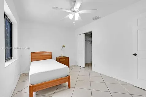 2415 Pierce Street Hollywood FL 33020