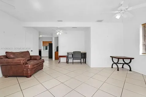 2415 Pierce Street Hollywood FL 33020