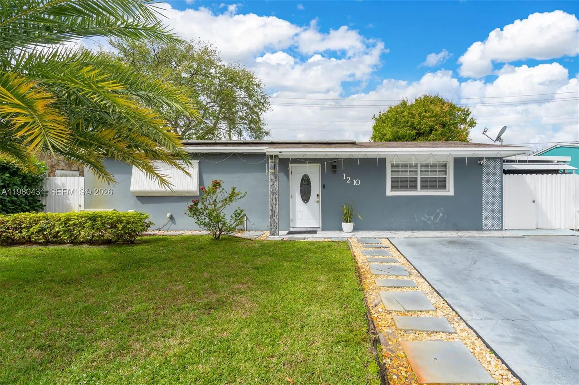 1210 N 71st Avenue Hollywood FL 33024