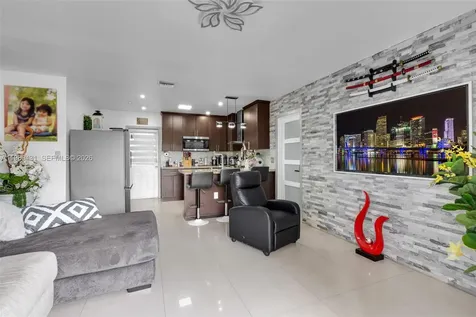 1210 N 71st Avenue Hollywood FL 33024