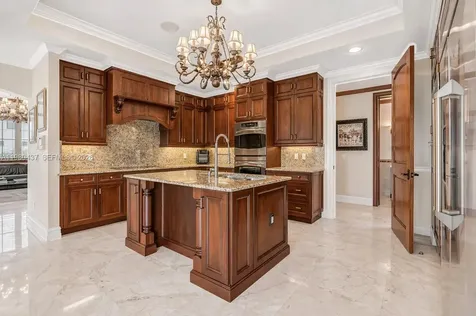 13425 SW 37th Place Davie FL 33330
