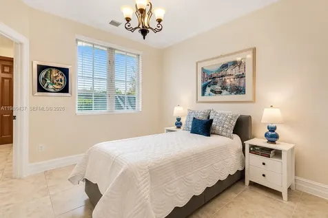 13425 SW 37th Place Davie FL 33330