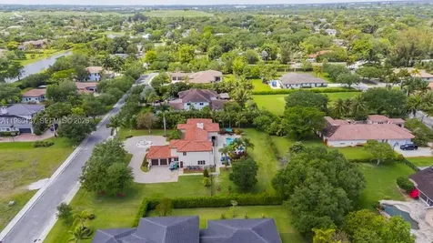 13425 SW 37th Place Davie FL 33330