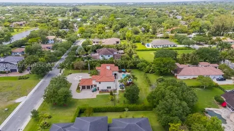 13425 SW 37th Place Davie FL 33330