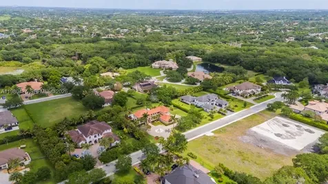 13425 SW 37th Place Davie FL 33330