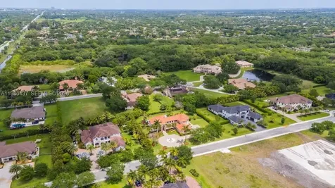 13425 SW 37th Place Davie FL 33330