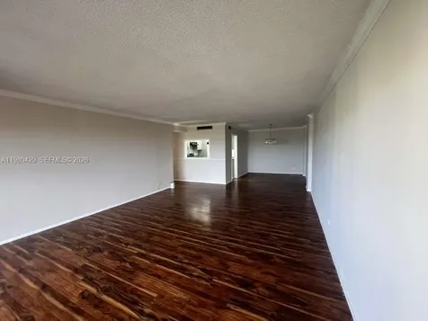 800 NE 195th Street Miami FL 33179