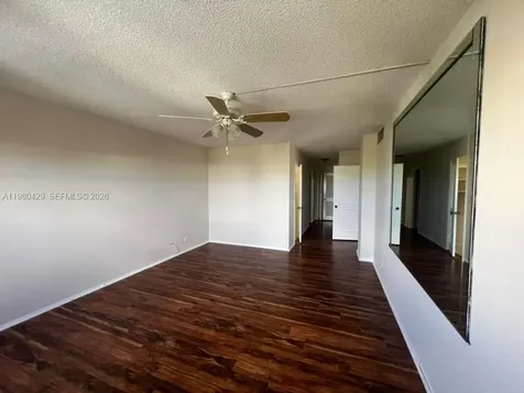 800 NE 195th Street Miami FL 33179