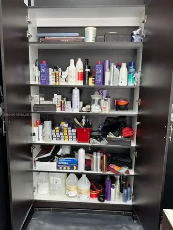 Listing – Barbería Hialeah Hialeah FL 33012