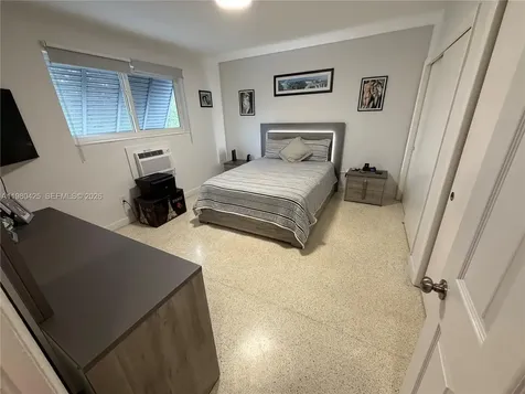 3055 SW 1st Avenue Miami FL 33129