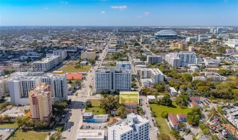 566 NW 1st Street Miami FL 33128