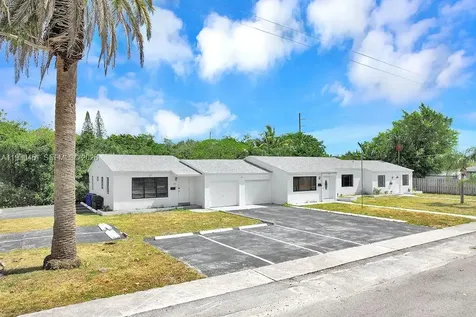 2419 Pierce Street Hollywood FL 33020