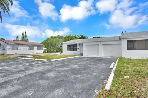 2419 Pierce Street Hollywood FL 33020
