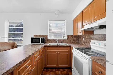 2419 Pierce Street Hollywood FL 33020