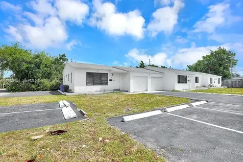 2419 Pierce Street Hollywood FL 33020