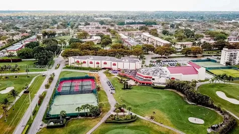 9200 N Hollybrook Lake Drive Pembroke Pines FL 33025