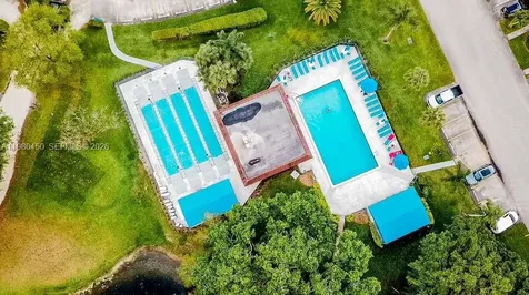 9200 N Hollybrook Lake Drive Pembroke Pines FL 33025