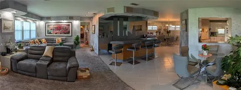 9200 N Hollybrook Lake Drive Pembroke Pines FL 33025