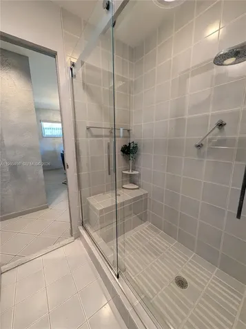 9200 N Hollybrook Lake Drive Pembroke Pines FL 33025
