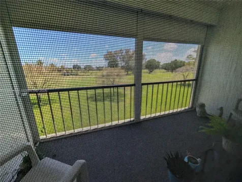 9200 N Hollybrook Lake Drive Pembroke Pines FL 33025