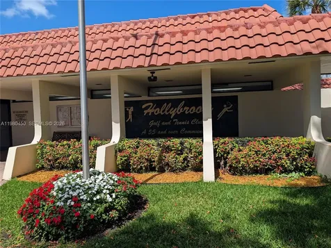 9200 N Hollybrook Lake Drive Pembroke Pines FL 33025