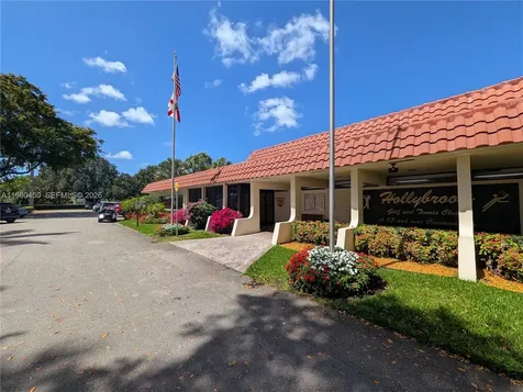 9200 N Hollybrook Lake Drive Pembroke Pines FL 33025