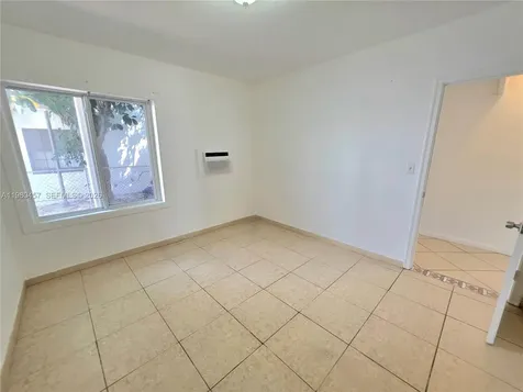 7501 Byron Avenue Miami Beach FL 33141