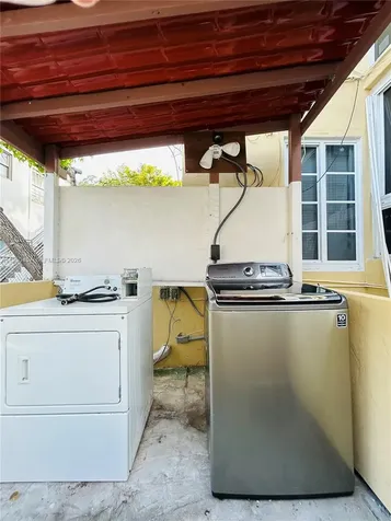 7501 Byron Avenue Miami Beach FL 33141