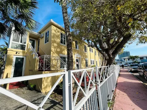 7501 Byron Avenue Miami Beach FL 33141