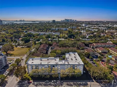 8950 NE 8th Avenue Miami FL 33138