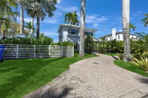 1121 NE 85th Street Miami FL 33138