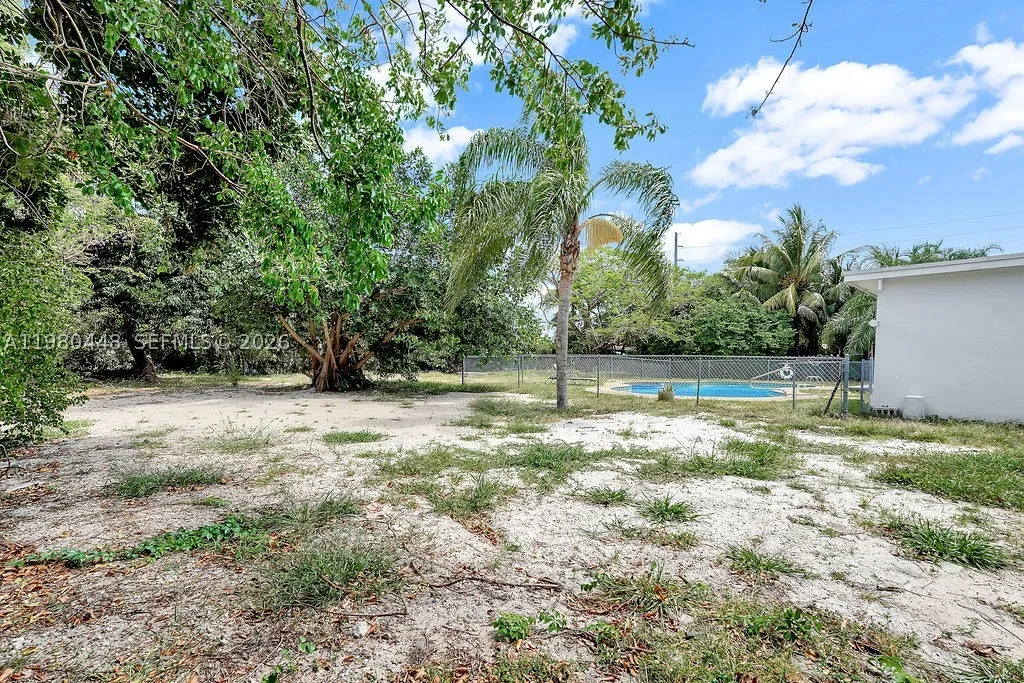 2417 Pierce Street Hollywood FL 33020