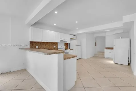 2417 Pierce Street Hollywood FL 33020