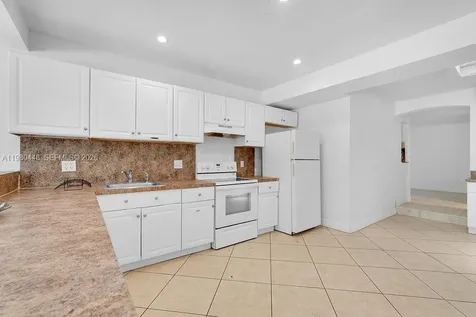 2417 Pierce Street Hollywood FL 33020