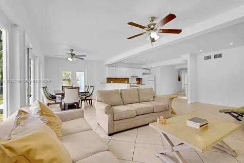 2417 Pierce Street Hollywood FL 33020
