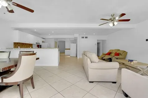 2417 Pierce Street Hollywood FL 33020