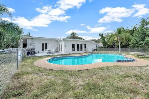 2417 Pierce Street Hollywood FL 33020
