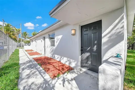 7807 NW 3rd Avenue Miami FL 33150