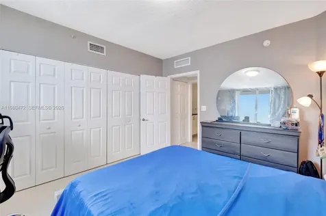 275 NE 18th Street Miami FL 33132