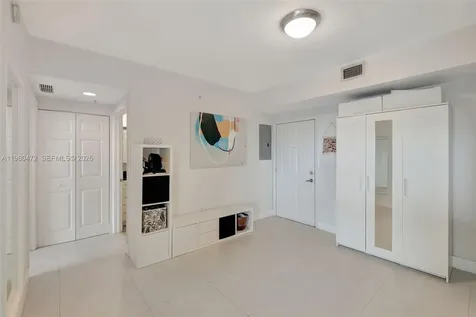 275 NE 18th Street Miami FL 33132