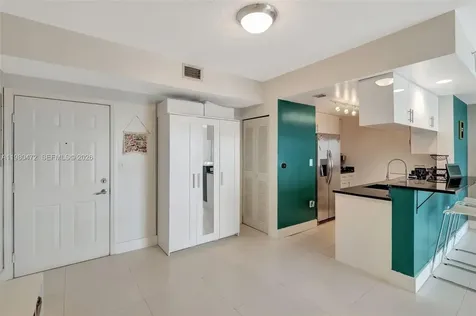 275 NE 18th Street Miami FL 33132