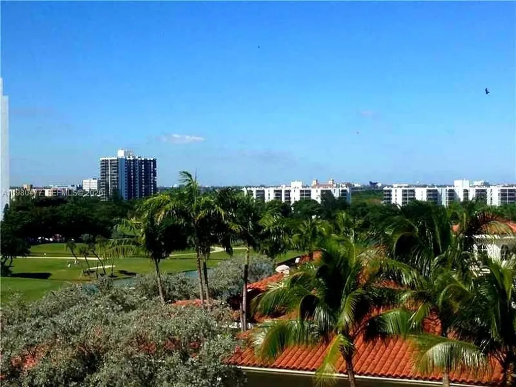 19900 E Country Club Drive Aventura FL 33180