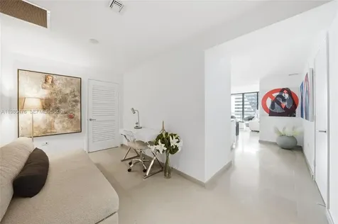 88 SW 7th Street Miami FL 33130