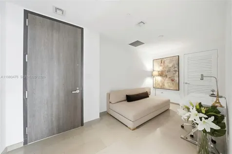 88 SW 7th Street Miami FL 33130