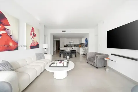 88 SW 7th Street Miami FL 33130