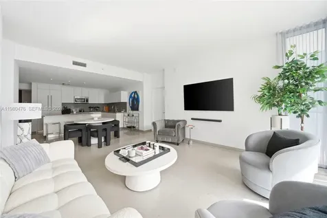 88 SW 7th Street Miami FL 33130