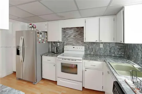 20381 NE 30th Avenue Aventura FL 33180
