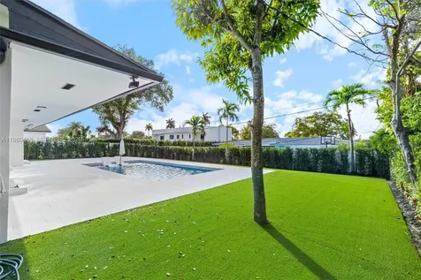 1840 NE 199th Street Miami FL 33179